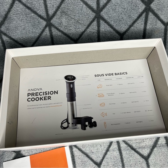 Anova Culinary Sous Vide Precision Cooker B1 - Picture 9 of 9